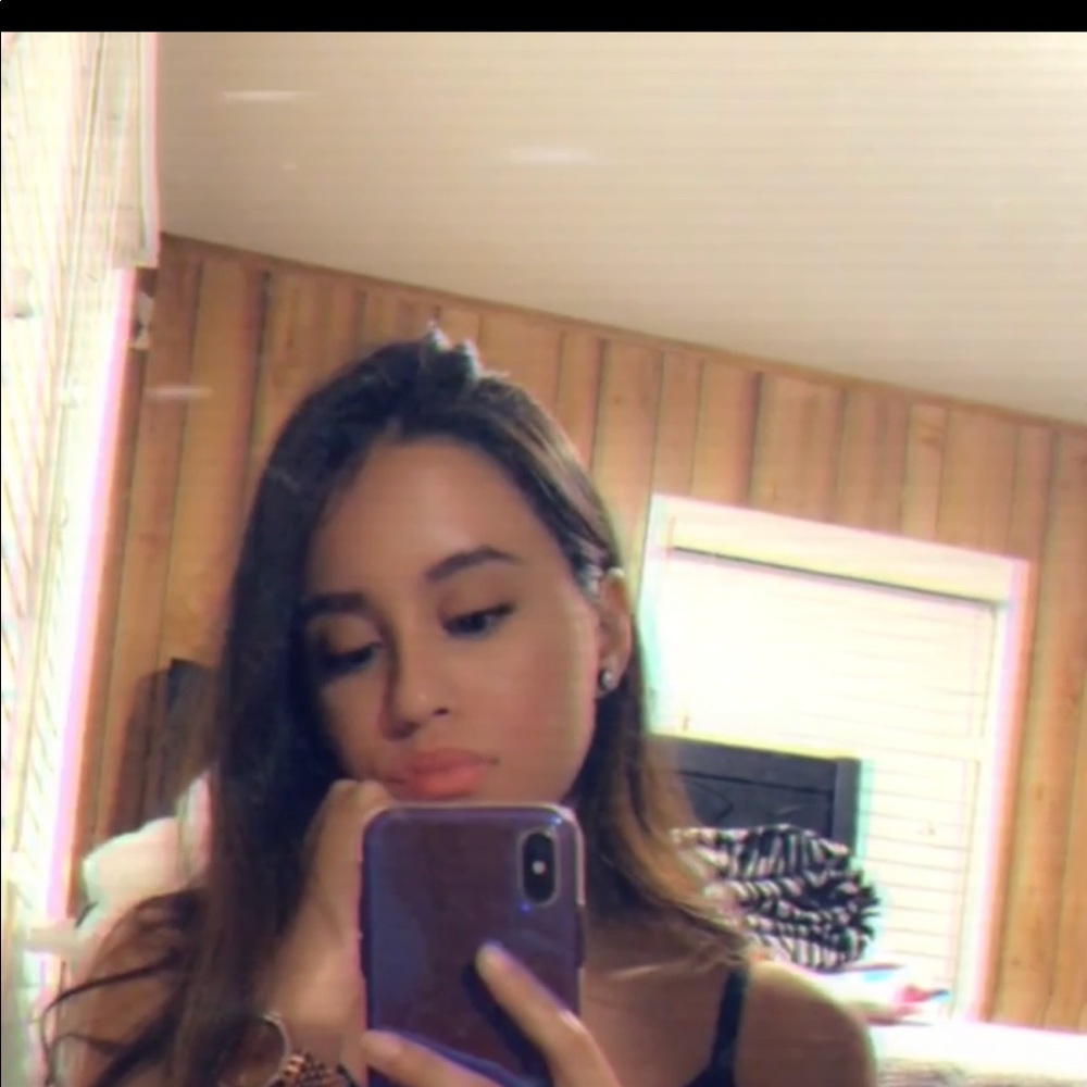 Meet your Posher, Stephanie